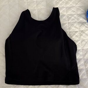 EUC lululemon athletica fitted cropped tank in black - Size 8 with built in bra